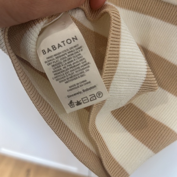 Babaton Sculpt Knit Square Neck Crop Top - Picture 5 of 6